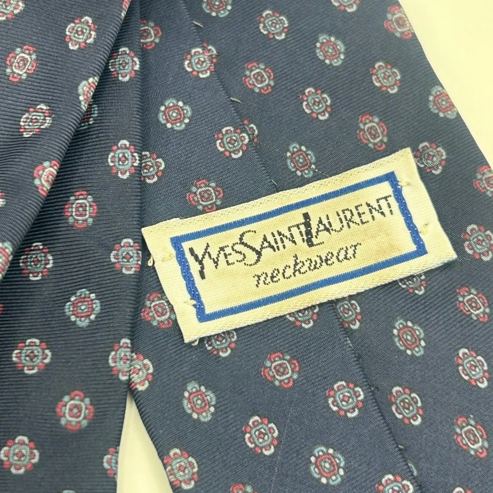 Vintage Yves Saint Laurent Mens Silk Tie Navy Blue Medallion Geometric USA Made